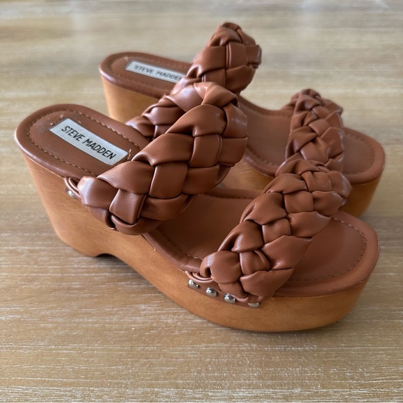 Steve Madden Cognac Brown Fauna Platform Clog Heels - Picture 2 of 8